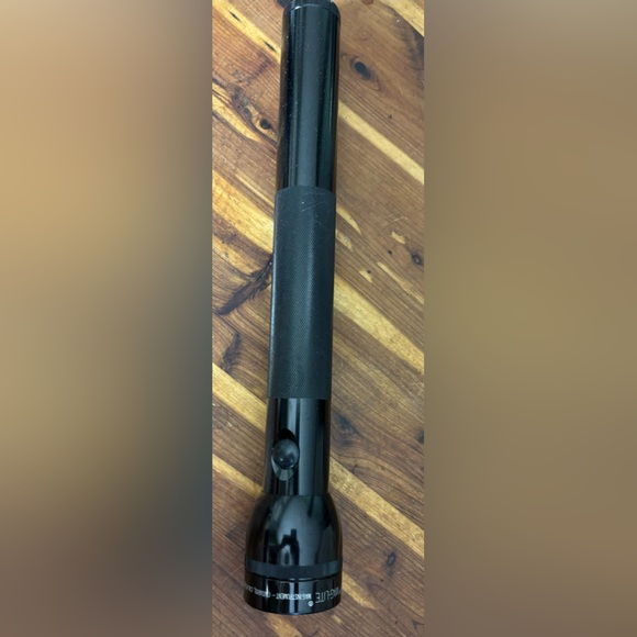 Original Vtg MAG-LITE Works! - Picture 1 of 7